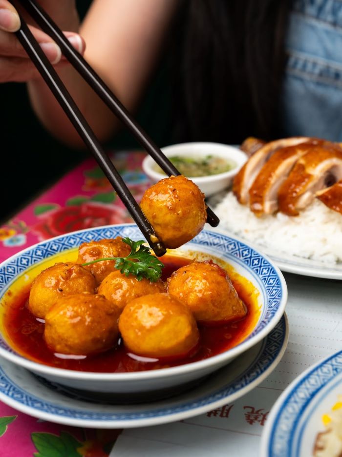 Dùng đũa để thưởng thức đồ ăn dễ dàng nhất