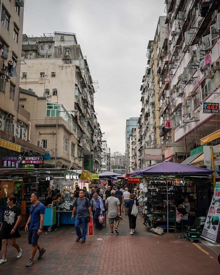 Phố Apliu nổi tiếng, 1 khu chợ trời nhộn nhịp với nhiều món đồ rẻ khó tin