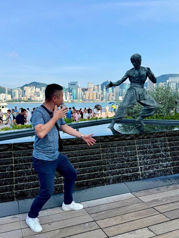 Đại lộ Ngôi sao là điểm dừng chân được nhiều du khách đến tham quan