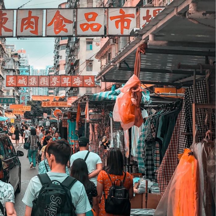 Khung cảnh của chợ Apliu chuyên về đồ điện tử ở Hồng Kông