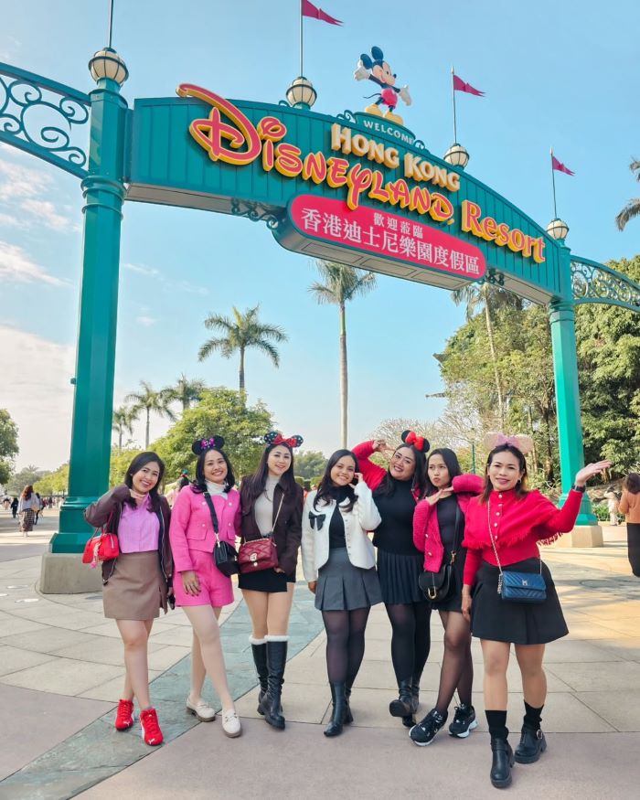 Có chuyến đi đến Disneyland ở Hồng Kông vui vẻ cùng bạn bè