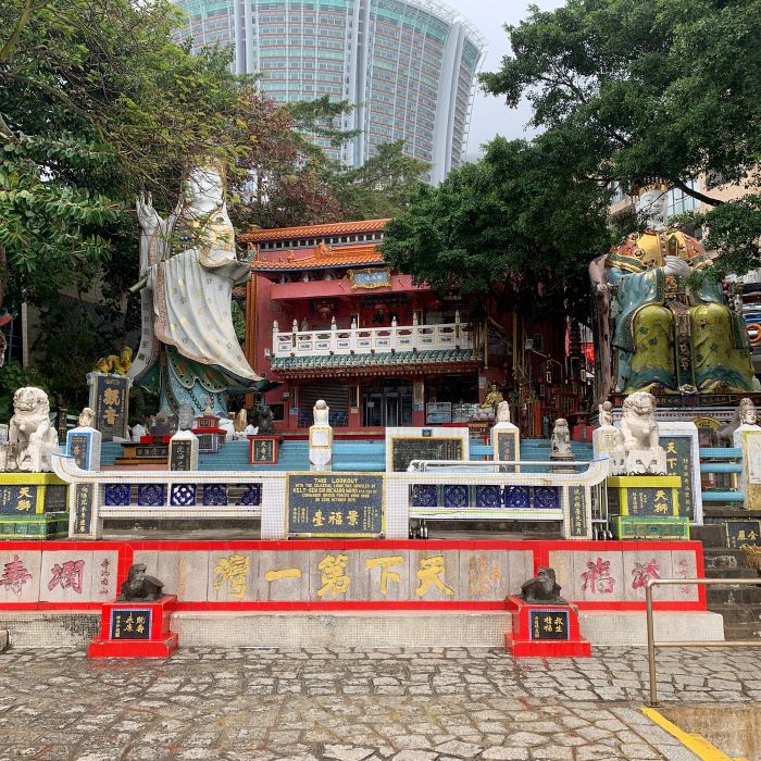 Công viên Tháp Trấn Hội là điểm đến tâm linh ở Vịnh