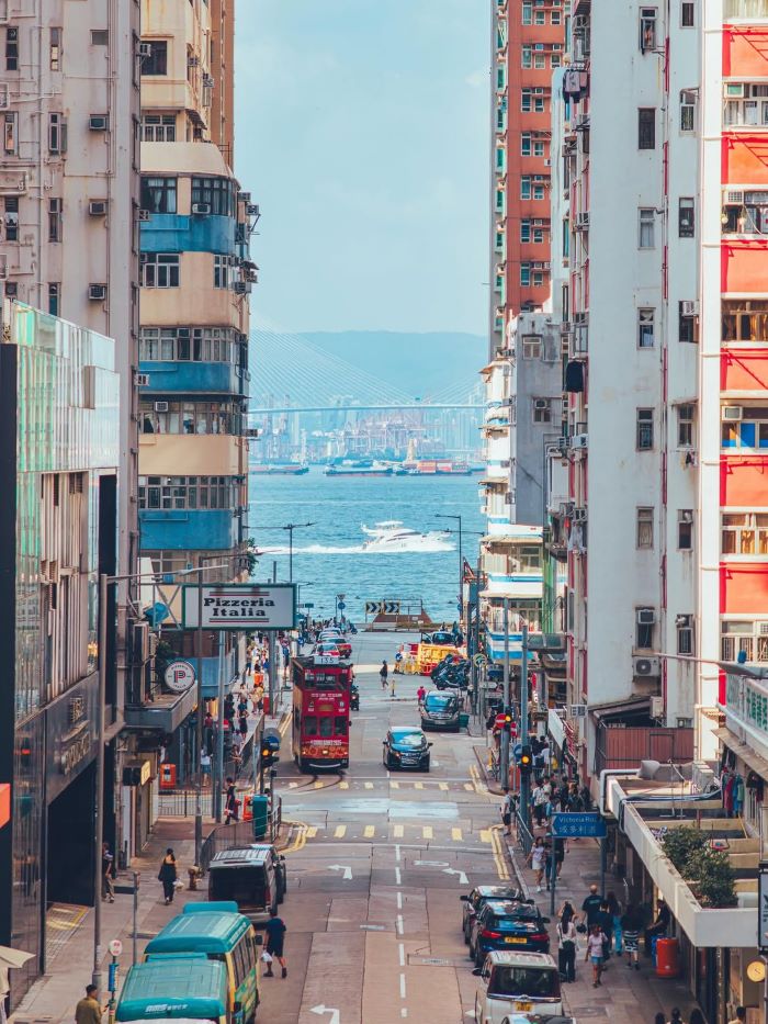 Có nhiều phương tiện di chuyển ở Hồng Kông để bạn chọn