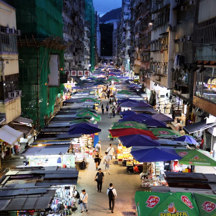 Toàn cảnh của khu chợ Quý bà Mongkok nhìn từ trên cao xuống