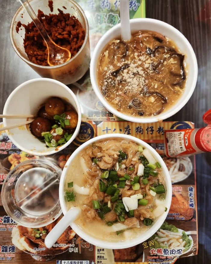 Block 18 Doggie’s Noodle nổi tiếng với món mì doggie