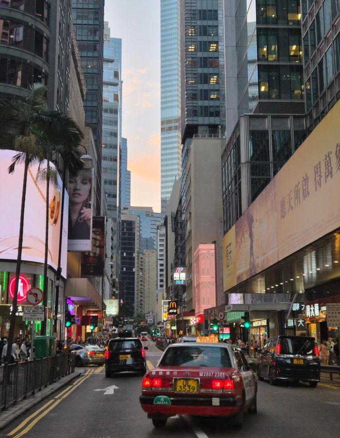 Di chuyển ở Vịnh Đồng La Hồng Kông bằng taxi
